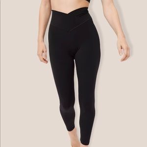 Aerie Offline Black High Wasted Crossover Leggings size XL